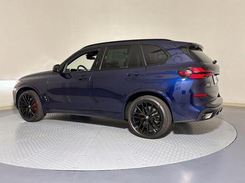 Tanzanite Blue II Metallic 2026 BMW X5 sDrive40i