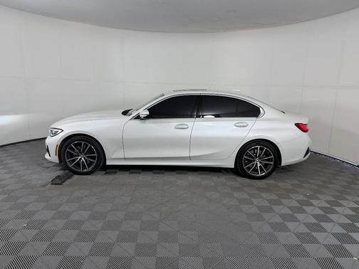 Mineral White Metallic 2020 BMW 330 i xDrive