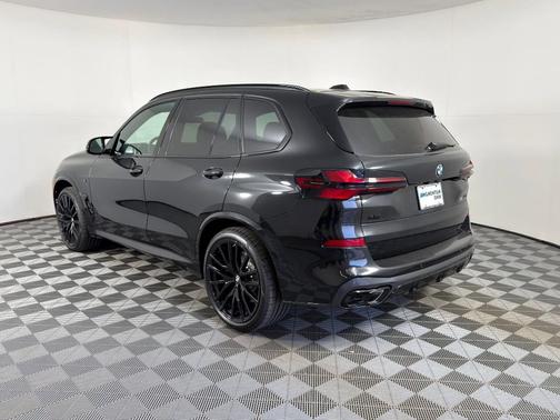 2026 BMW X5 M60i