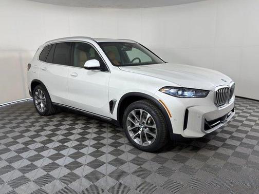 Mineral White Metallic 2026 BMW X5 sDrive40i