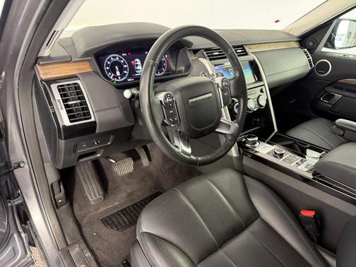 Corris Grey 2018 Land Rover Discovery HSE