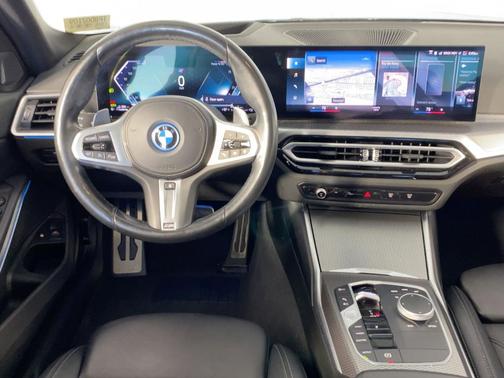 2023 BMW 330e 330e