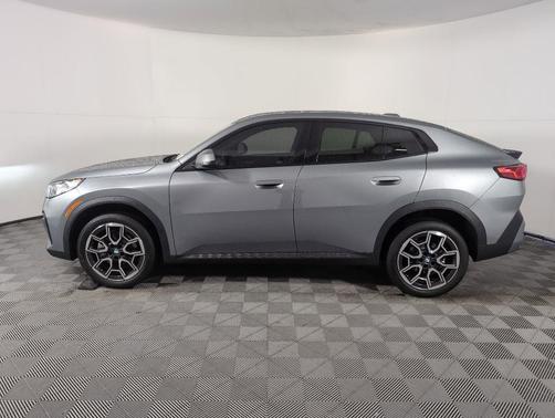 2025 BMW X2 xDrive28i
