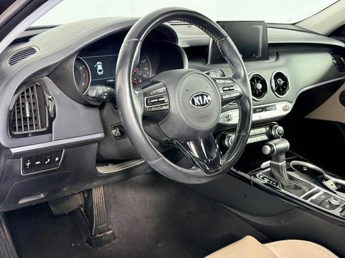 2019 Kia Stinger Premium Collection