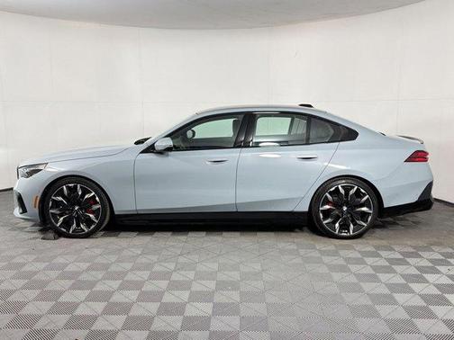 Gray Metallic 2025 BMW i5 eDrive40