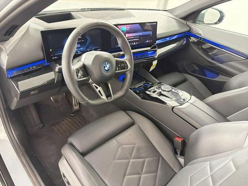 Gray Metallic 2025 BMW i5 eDrive40