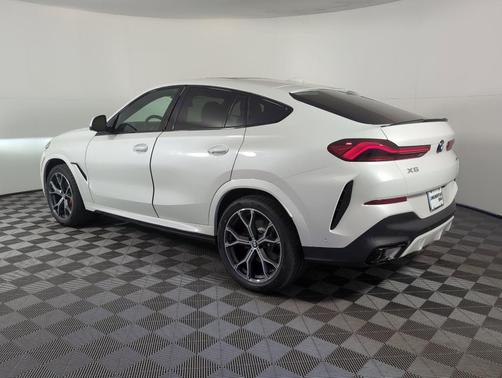2026 BMW X6 xDrive40i