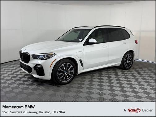 Mineral White Metallic 2021 BMW X5 PHEV xDrive45e