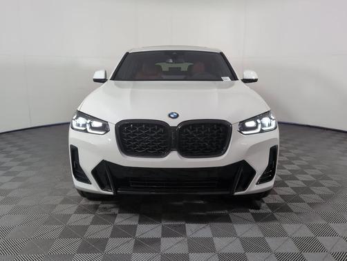 2025 BMW X4 xDrive30i