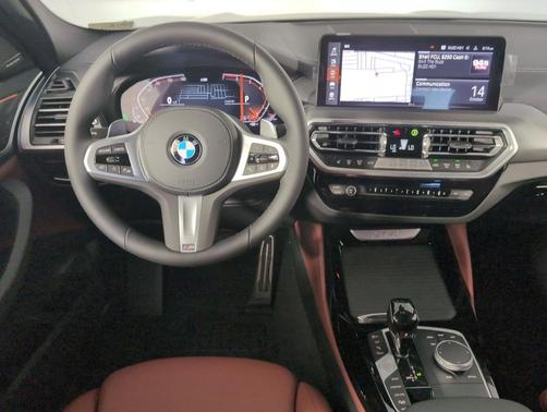 2025 BMW X4 xDrive30i