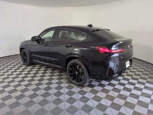 2025 BMW X4 M40i