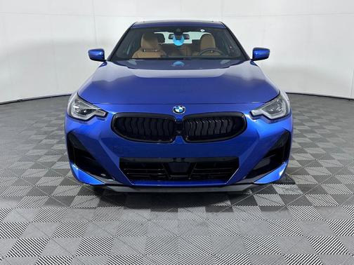 2026 BMW 230 i