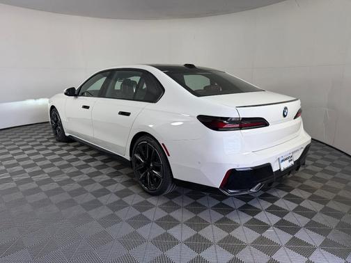 Alpine White 2026 BMW 740 i