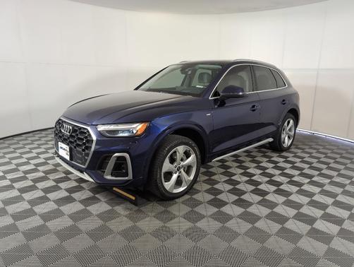 2022 Audi Q5 45 S line Prestige