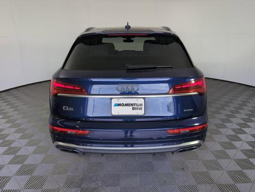 2022 Audi Q5 45 S line Prestige