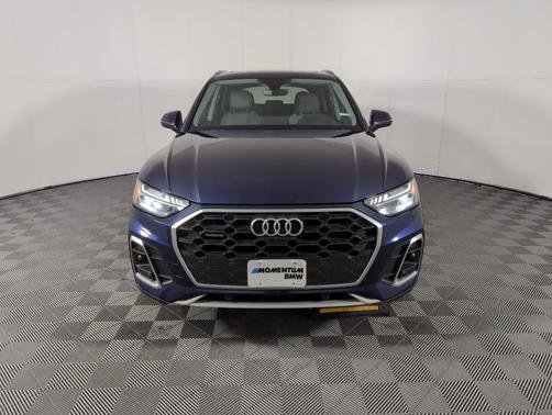 2022 Audi Q5 45 S line Prestige