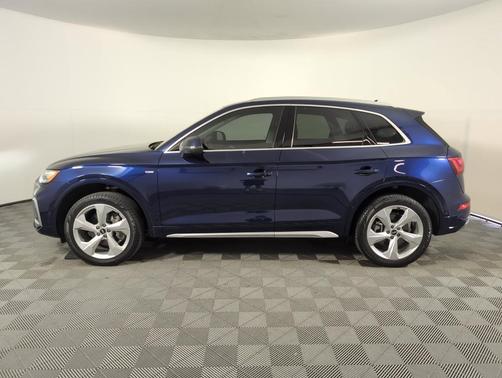 2022 Audi Q5 45 S line Prestige