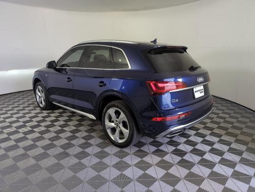 2022 Audi Q5 45 S line Prestige
