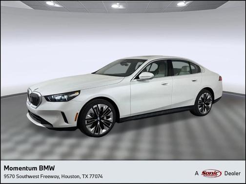 Mineral White Metallic 2027 BMW 530 i