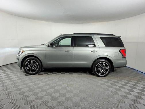 Green 2019 Ford Expedition Limited