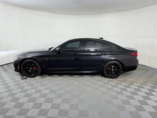 Black Sapphire Metallic 2023 BMW 530 i