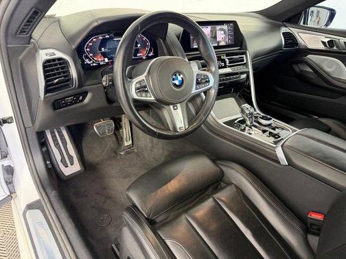 Mineral White Metallic 2022 BMW M850 i xDrive