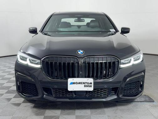 2021 BMW 750 i xDrive