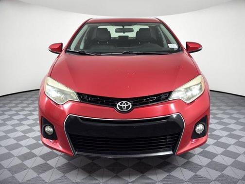 Red 2015 Toyota Corolla L