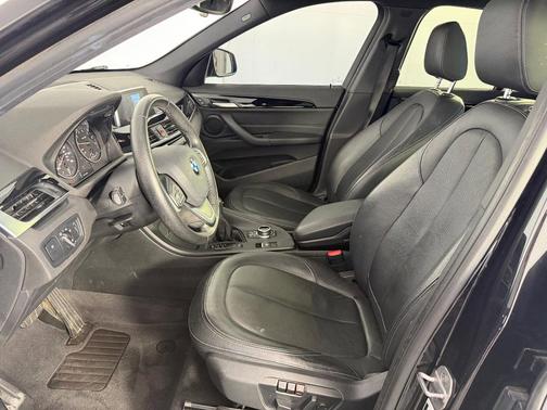 Black 2018 BMW X1 xDrive28i