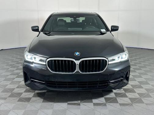 2023 BMW 530 i