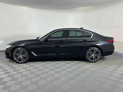 2023 BMW 530 i