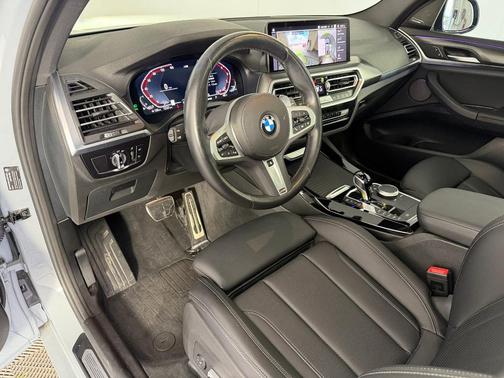 Gray Metallic 2024 BMW X3 xDrive30i
