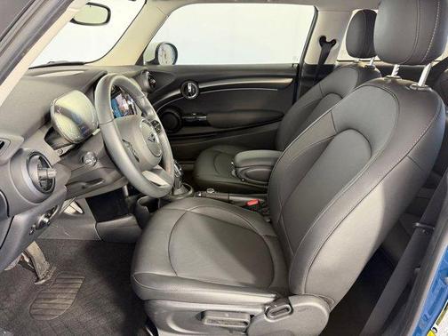 2024 MINI Hardtop Cooper