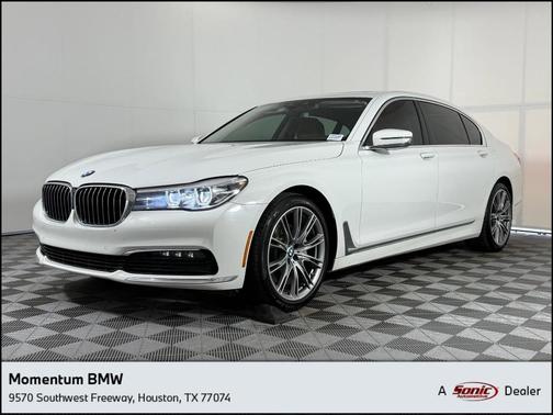 2018 BMW 740 i
