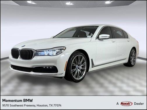 2018 BMW 740 i