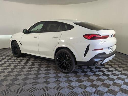 2026 BMW X6 xDrive40i