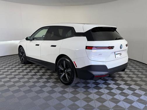 2022 BMW iX xDrive50