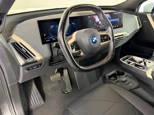 2022 BMW iX xDrive50