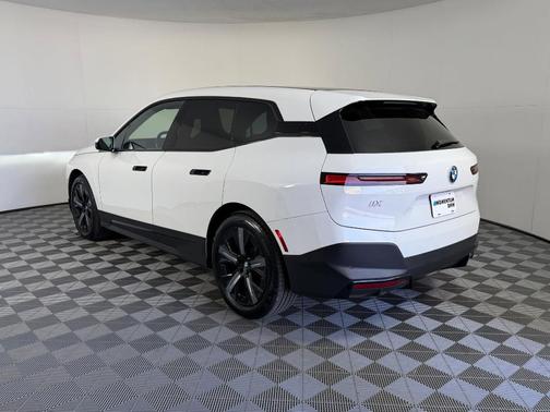 2022 BMW iX xDrive50