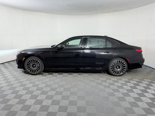 Black Sapphire Metallic 2026 BMW 750e xDrive