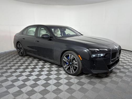 Black Sapphire Metallic 2026 BMW 760 760i xDrive