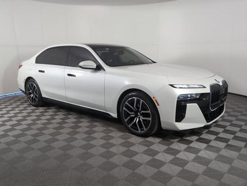 2024 BMW 760 760i xDrive