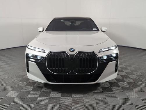 2024 BMW 760 760i xDrive