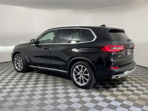 2023 BMW X5 sDrive40i