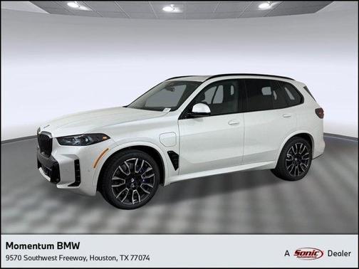 Mineral White Metallic 2026 BMW X5 PHEV xDrive50e