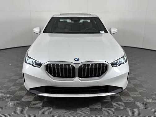 2026 BMW 530 i