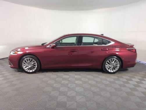 2022 Lexus ES 350 Ultra Luxury
