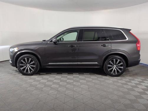 2024 Volvo XC90 B5 Plus Bright Theme