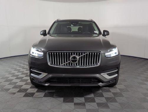 2024 Volvo XC90 B5 Plus Bright Theme