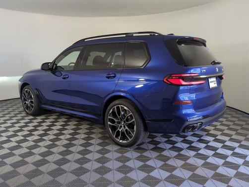 2026 BMW X7 M60i